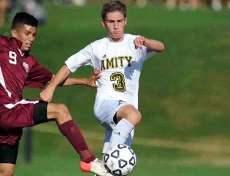 MaxPreps and the National Soccer Coaches Association of America will be working together this season to provide weekly recognition for both boys and girls players across the country.