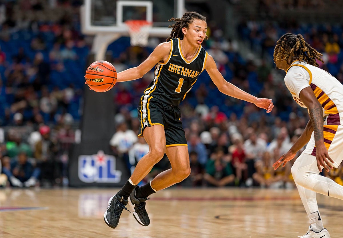 Top 20 senior Kingston Flemings averaged 17.1 points, 7.1 rebounds and 5.5 assists per outing last season. (Photo: Alex Garza)