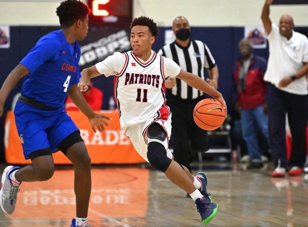 Dedan Thomas earned third team MaxPreps Sophomore All-America honors after averaging 14 points and 5.1 assists last season. (Photo: Jann Hendry)