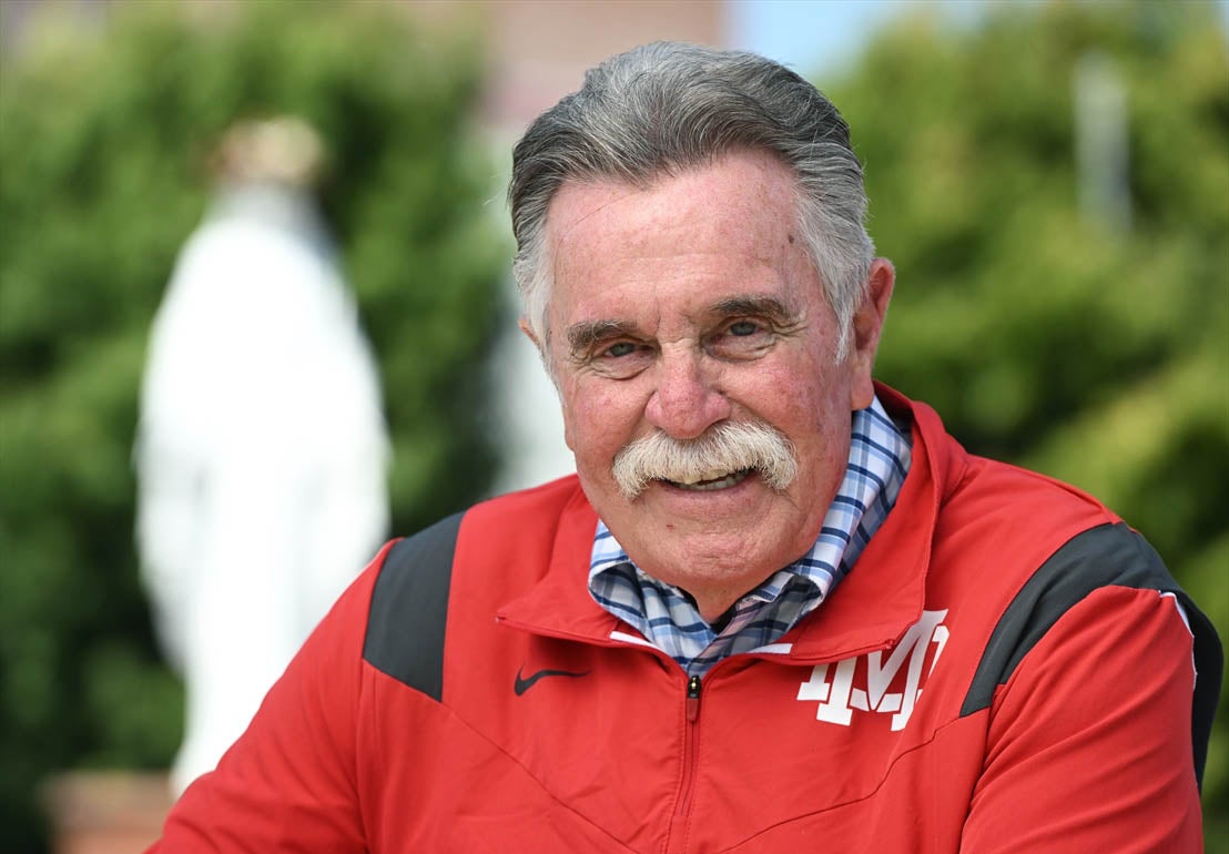 Coach Bruce Rollinson