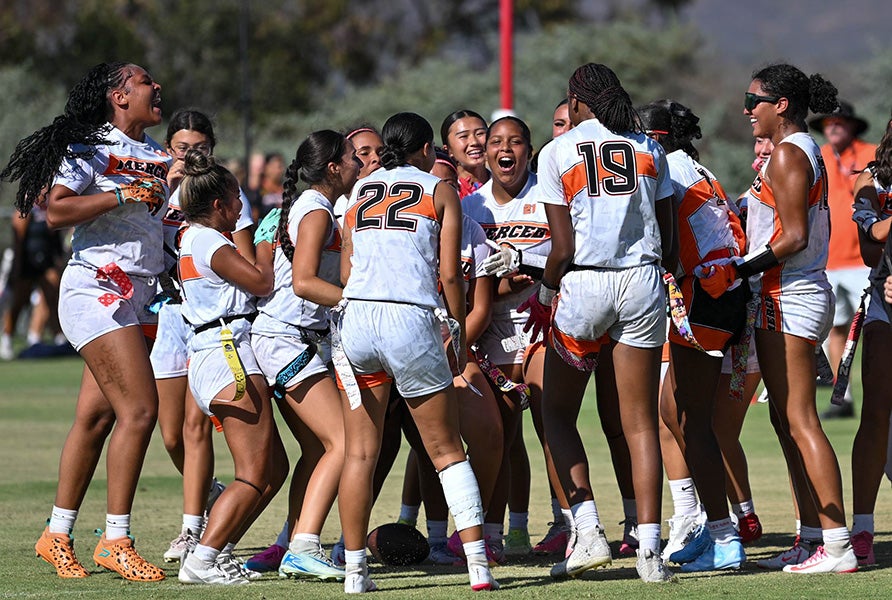 No. 25 Merced impressed with a 2-0 showing on Day 1 of the MaxPreps Flag Football showdown, including snapping the 62-game win streak of No. 2 Central (Phenix City, Ala.). (PHOTO: MaxPreps Photography)
