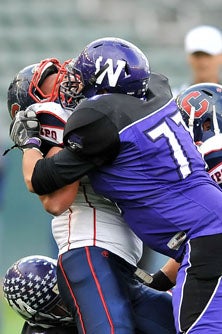 Washington Union defensive lineman
Robert DeLaCruz was dominating up
front.