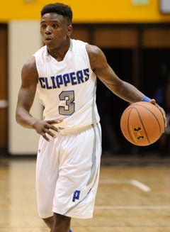 Aquille Carr has eye of European teams