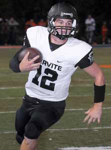 Servite quarterback Cody Pittman was
superb all night, avoiding pressure
and making big plays. 