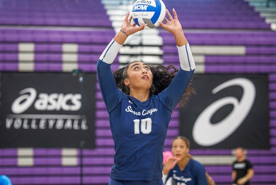 Missouri commit Lucky Fasavalu earned tournament MVP honors as Sierra Canyon won the Ann Kang Invitational in Hawaii over the weekend. The Trailblazers opened the season at No. 1 in the MaxPreps Top 25. (FILE PHOTO: Jenni Webber)