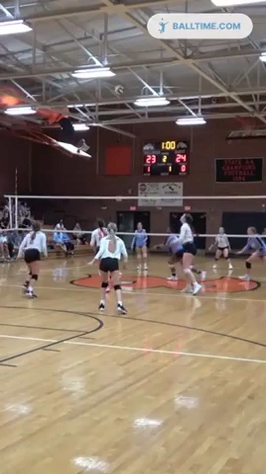 Volleyball Recap: Wallace-Rose Hill Extends Winning Streak to Three + How To Watch