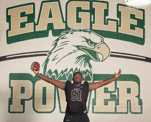 Offensive tackle Josiah Washington