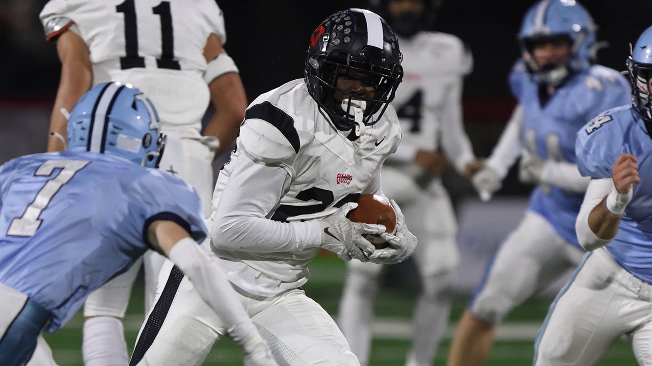 Tiqwai Hayes named 2023 MaxPreps Pennsylvania High School Football Player of the Year