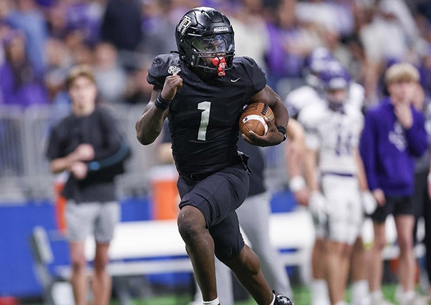 Landen Williams-Callis has been the engine for back-to-back state championship game appearances for Randle. (PHOTO: Rhonda Taormina)