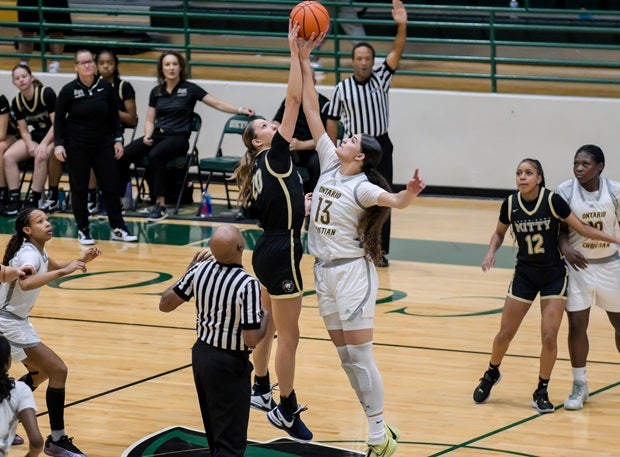 Archbishop Mitty and Ontario Christian are schedule to meet on Jan. 4 in the second round of what could become a three-round battle culminating in the Open Division final. (Photo: Darin Sicurello)