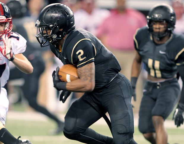 Jordan Stevenson will lead South Oak Cliff in a big Texas matchup against No. 1 Cedar Hill.