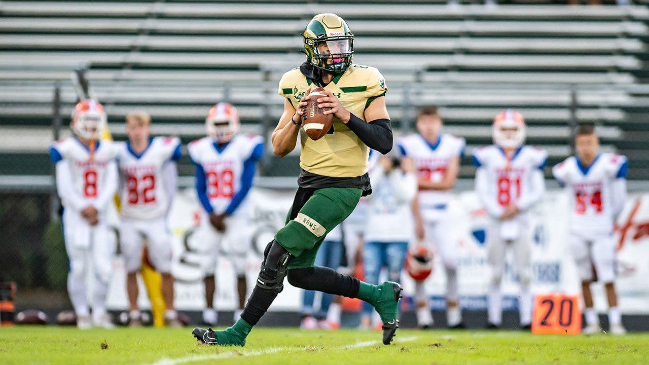 High school football: Playing for second Georgia program this season, Jake Garcia throws touchdown pass in debut for No. 5 Grayson