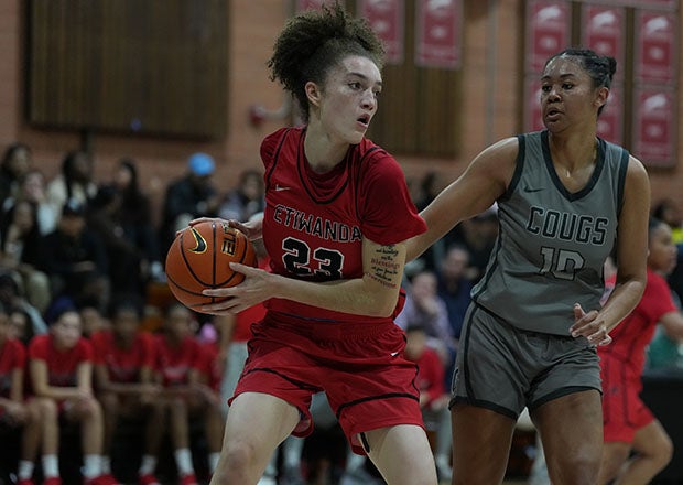 Grace Knox and Etiwanda hope to end Incarnate Word Academy's national record win streak at the Hoophall Classic. (PHOTO: Ernie Abrea)