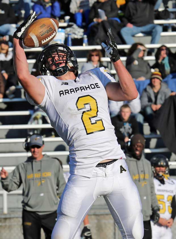 Brandon Jewell of Arapahoe (Centennial, Colo.) begins to corral the ball.