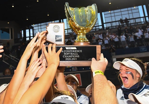 Willow Creek celebrates its Arizona 5A softball championship.