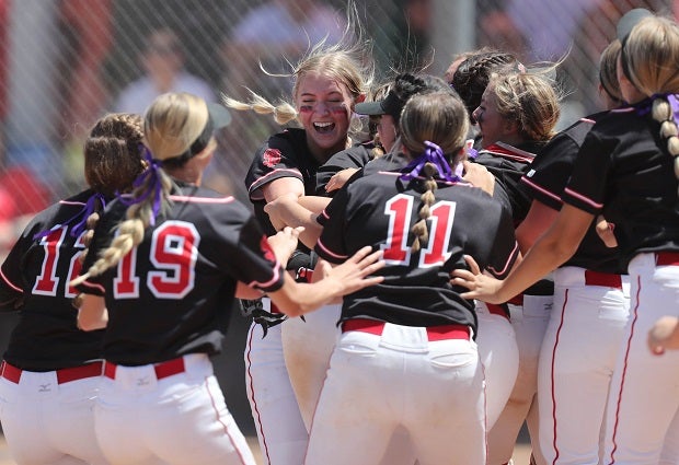 Spanish Fork celebrates its Utah 5A title victory.