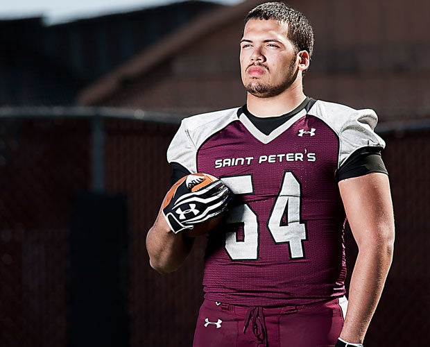 Offensive/defensive lineman Dave Tolentino