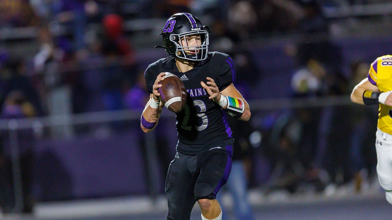 Dez Smith of Mitchell is the Nebraska High School Football Player of the Week