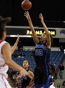 Imani Stafford and Windward will tryto defend their California state title.