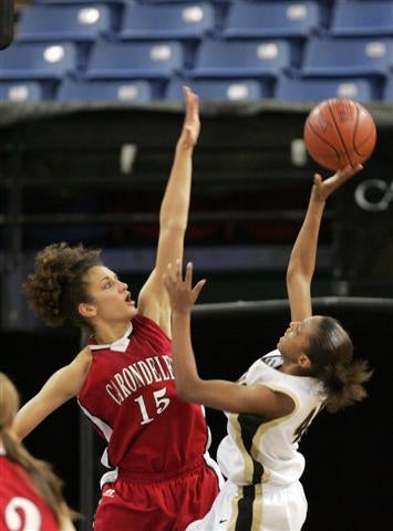 Carondelet's Erica Payne needs to play defensie like this. 