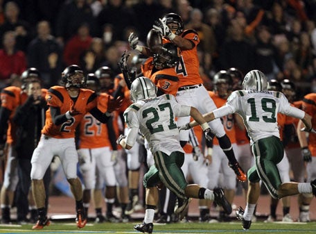 The moment of truth when California touched the ball before De La Salle on a pooch kick. California recovered, but the ball was awarded to De La Salle. 