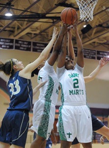 Shilpa Tummala (2) and St. Mary's
reach high for a possible national
title.