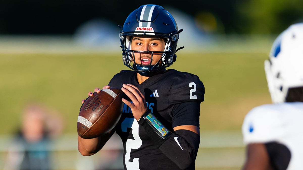 FOOTBALL: National passing yardage leaders