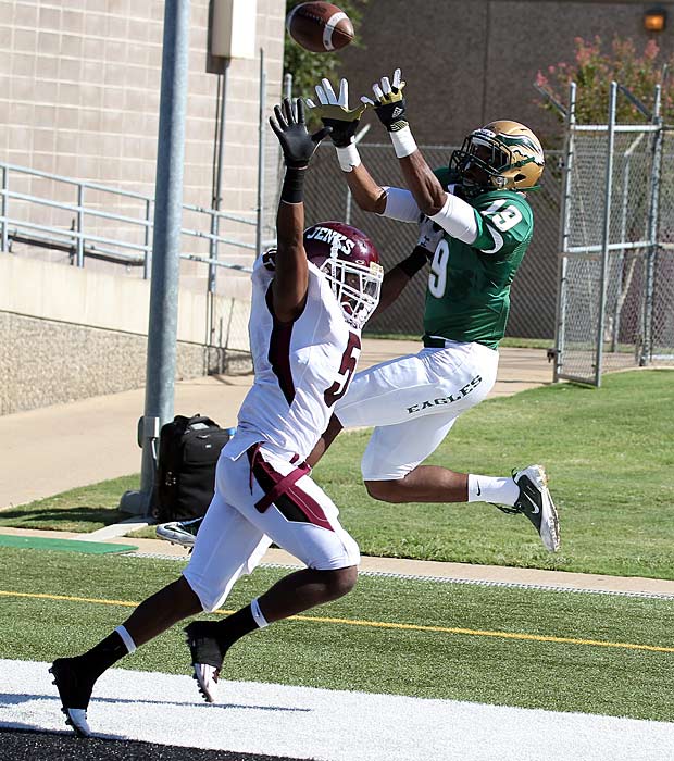 Kyle Collins and Trey'Vonne Barr'e, DeSoto vs. Jenks, Sept. 8