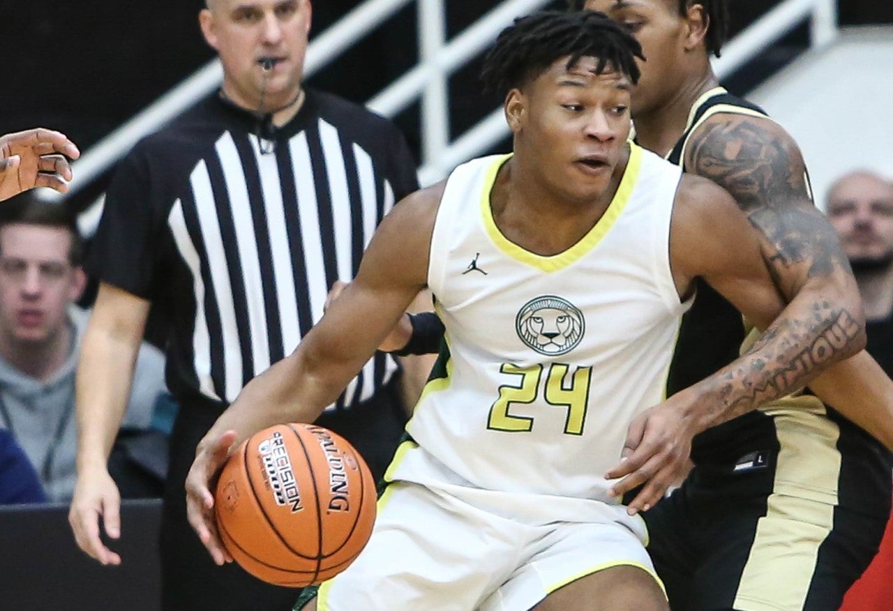 High school basketball: Showdown between nationally-ranked Long Island Lutheran, Roselle Catholic halted after player collapses