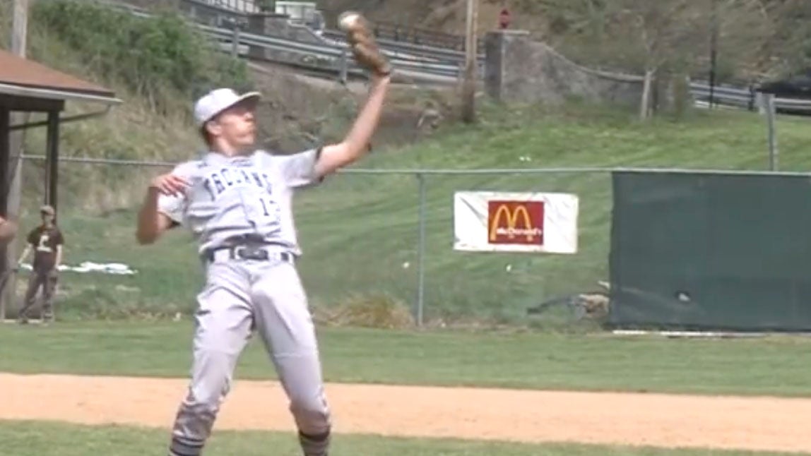 Video: Pitcher grabs hot shot comebacker