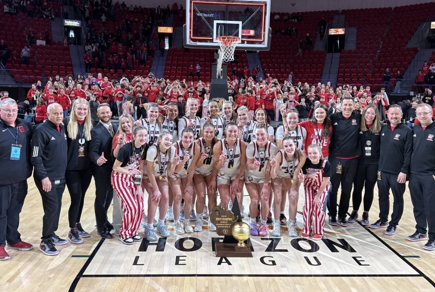 The Oostburg Flying Dutchmen repeat as Division 3 WIAA state champions, extending their winning streak to 36 games. 