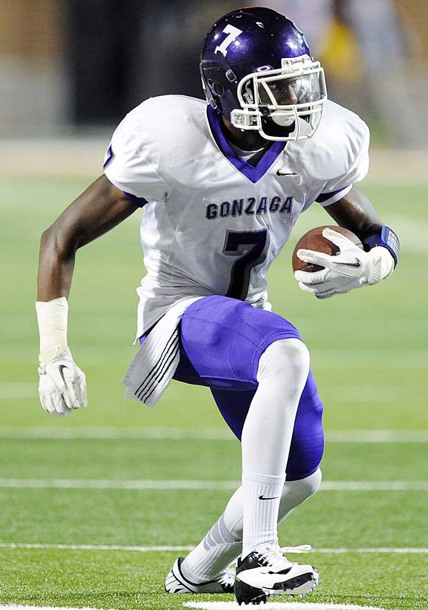 Devin Butler played in the Semper Fidelis All-American game.
