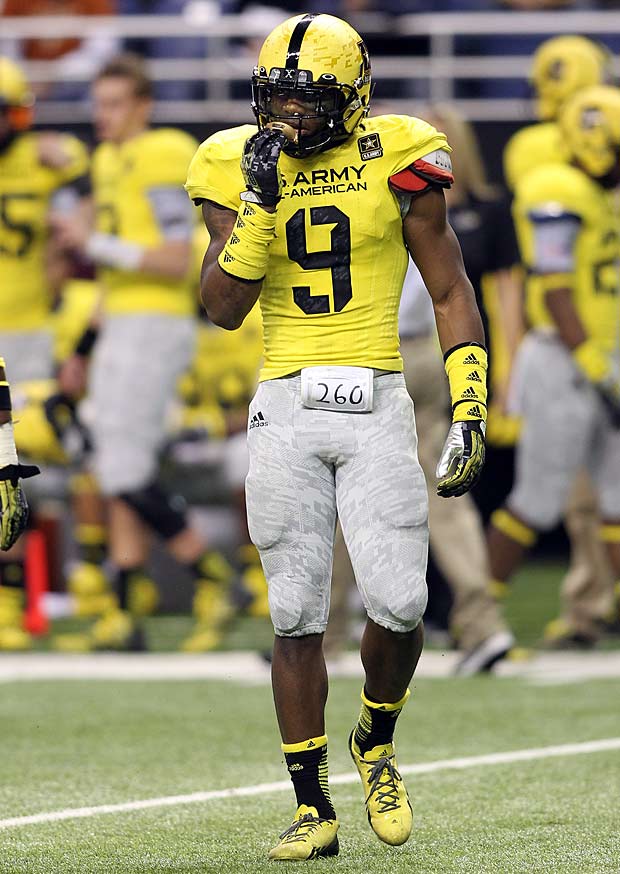 Jaylon Smith was named to the MaxPreps Small Schools All-American Team.