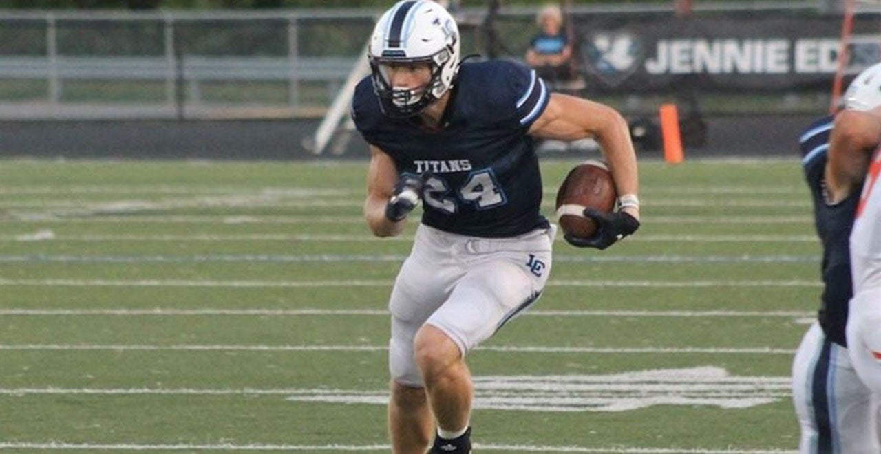 Thomas Fidone named 2020 MaxPreps Iowa High School Football Player of the Year
