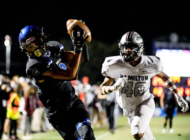 Kyion Grayes with a touchdown grab against Hamilton in 2020. 