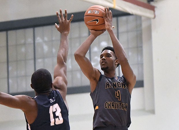 The nation's top senior recruit Evan Mobley rises for a shot against Sierra Canyon.