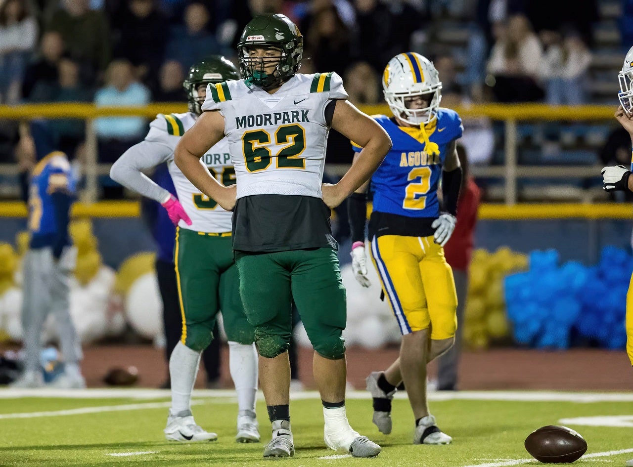 Nicholas Andrade of Moorpark is the California High School Football Player of the Week 