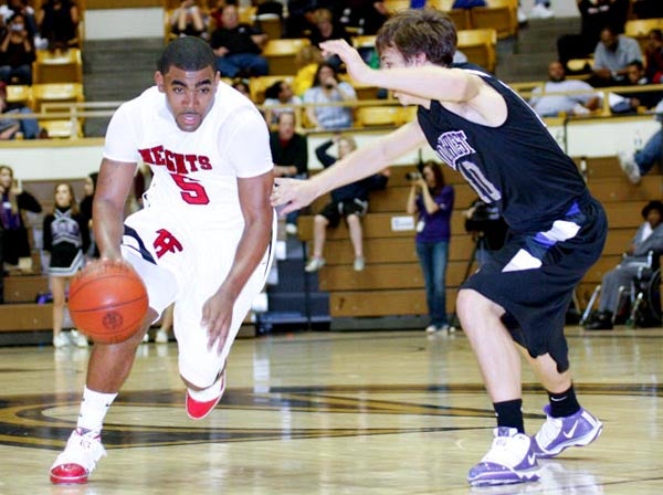 Wichita Heights' Dreamius Smith (5) drives during the Class 6A championships.