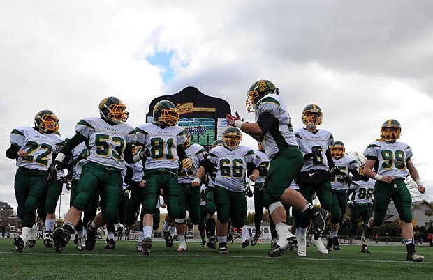 Alexander (N.Y.) takes the field for its game against Clyde-Savannah (Clyde, N.Y.).