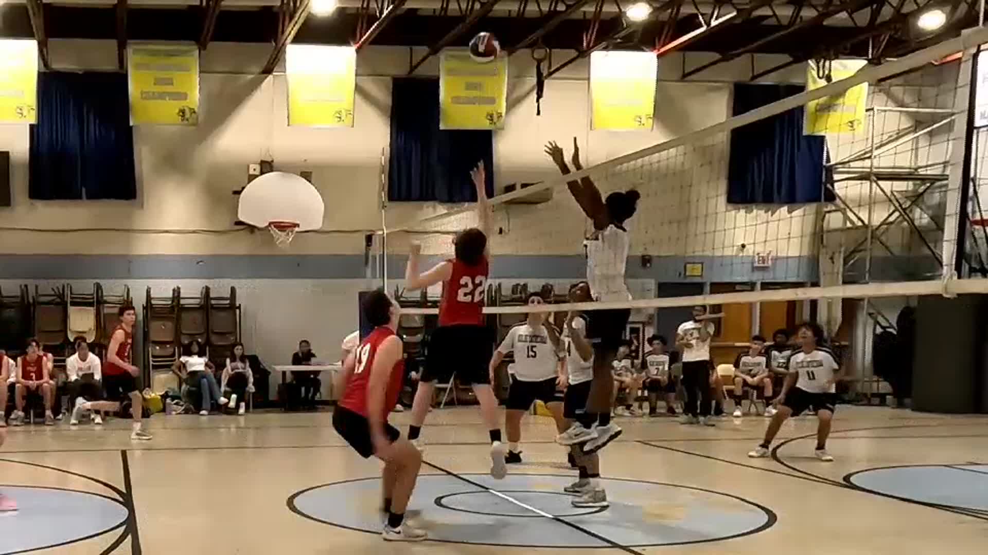 Volleyball Recap: Masuk's  Win  on Friday Extends Winning Streak