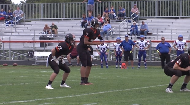 Willis lines up in shotgun during his high school debut last Friday.