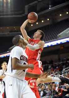 Mater Dei's Katin Reinhardt
led his team to a surprising
South Region title. 