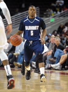 Montigo Alford led Summit to a
shocking regional victory over
defending state champ Lincoln.
