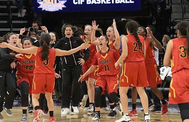Rosary Academy celebrates a wire-to-wire win and state Division 3 championship.