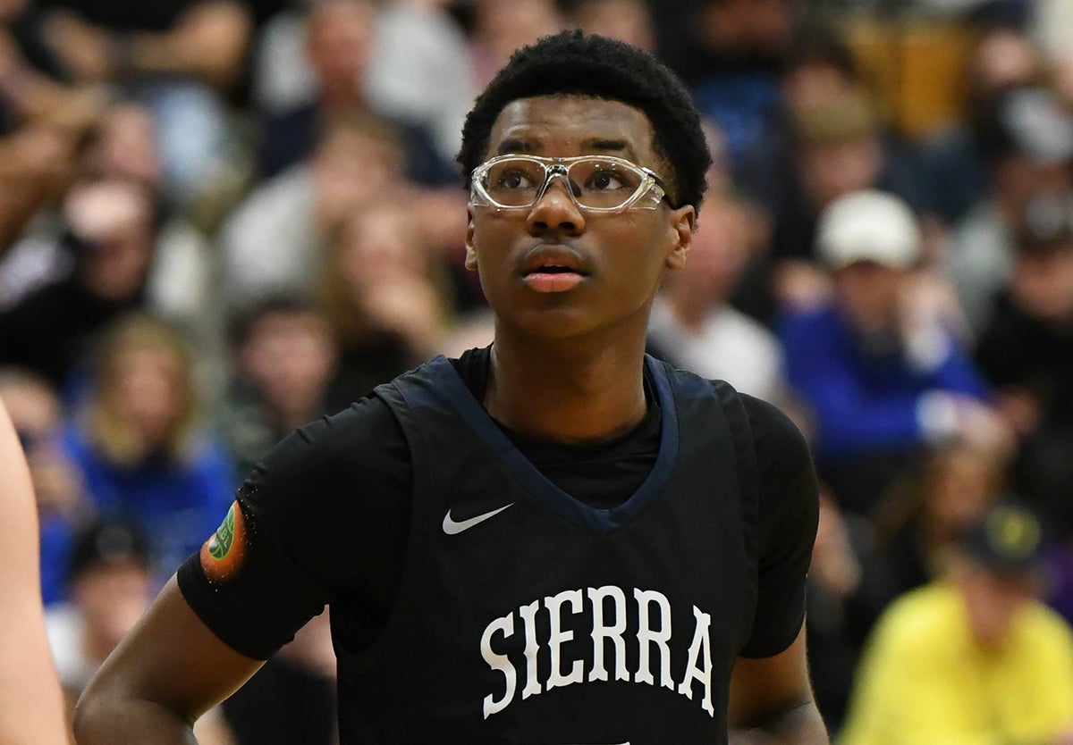 Sierra Canyon sophomore Bryce James scored 10 points in a 101-49 victory over Alemany on Wednesday. (Photo: Brian Murphy)