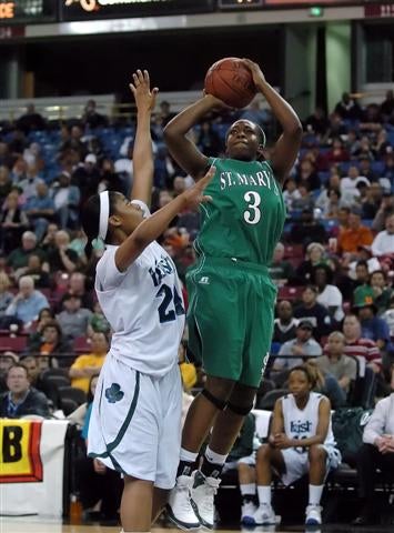 Chelsea Gray made a buzzer beat to beat SHC.