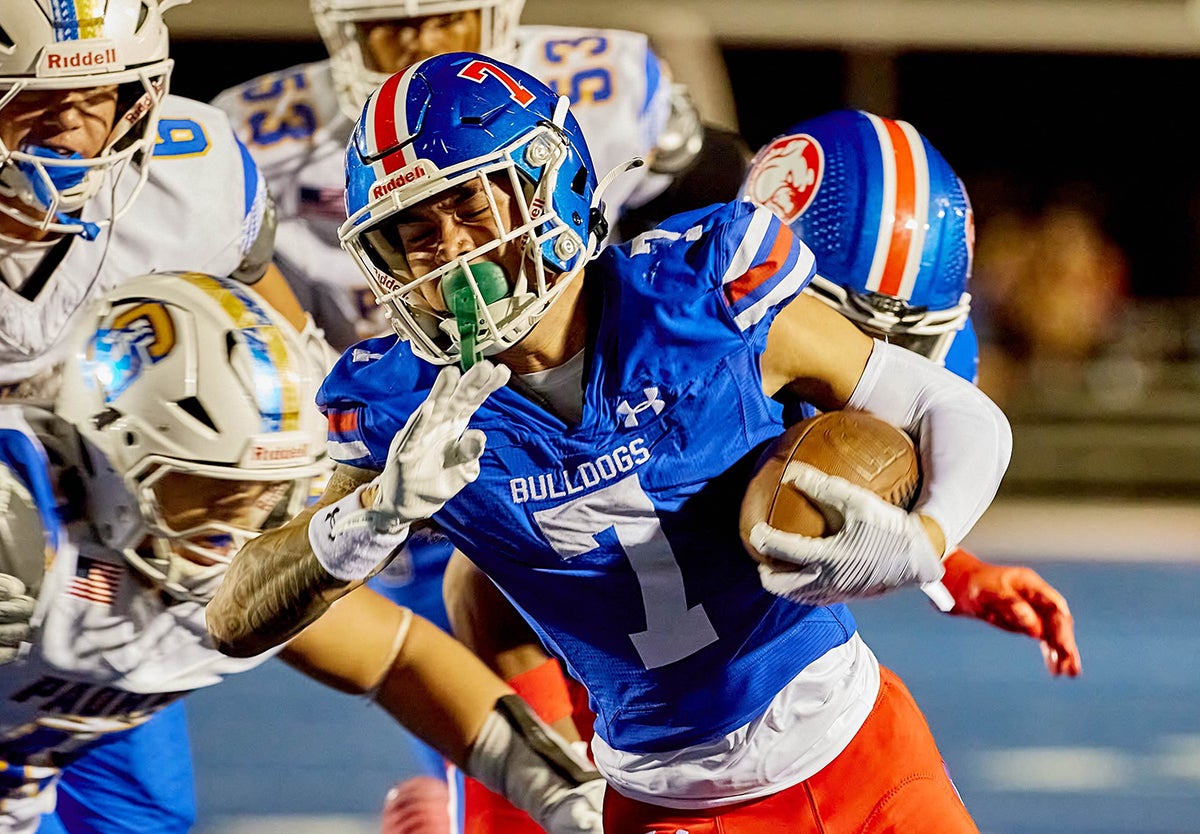 Folsom running back Daymion Rivera rushed for 104 yards in the Bulldogs 45-0 win over Inderkum. The senior 998 combined rushing and receiving yards this season. (Photo: Anthony Brunsman)