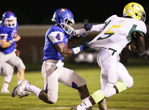 Kenneth Major of Christian County signed with XXXXXXXX.