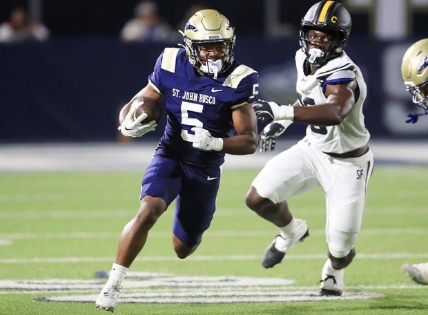 St. John Bosco running back Maliq Allen caught a 44-yard touchdown pass in the Braves' 21-14 win over No. 4 St. Frances Academy on Friday in the MaxPreps Game of the Week. (PHOTO: Rene Morales)