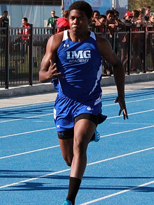Osborn ran the 100m and 200m dash for IMG
Academy and holds the school records in each
event.